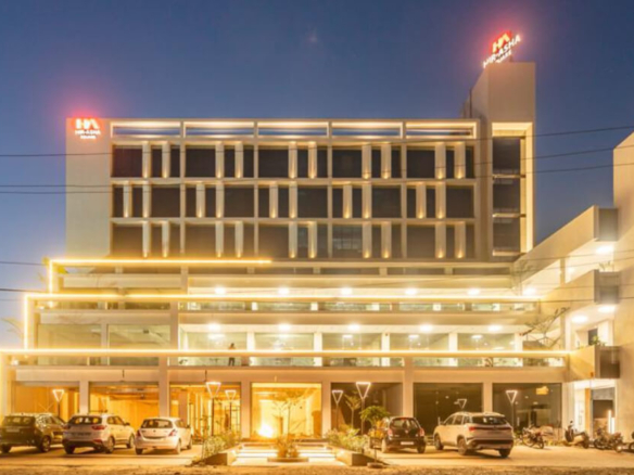 Maurya Hir Asha Square, Bhadaj,