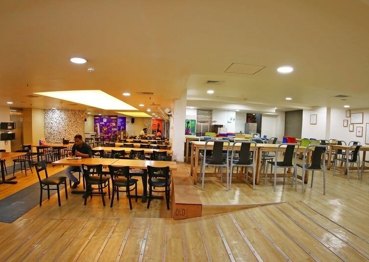 Carnival Hub Workspaces, Malad East, Mumbai