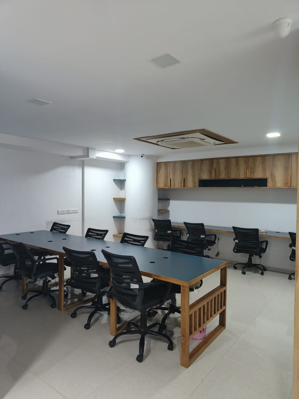 Krish Cubical, Shyamal, Thaltej, Ahmedabad