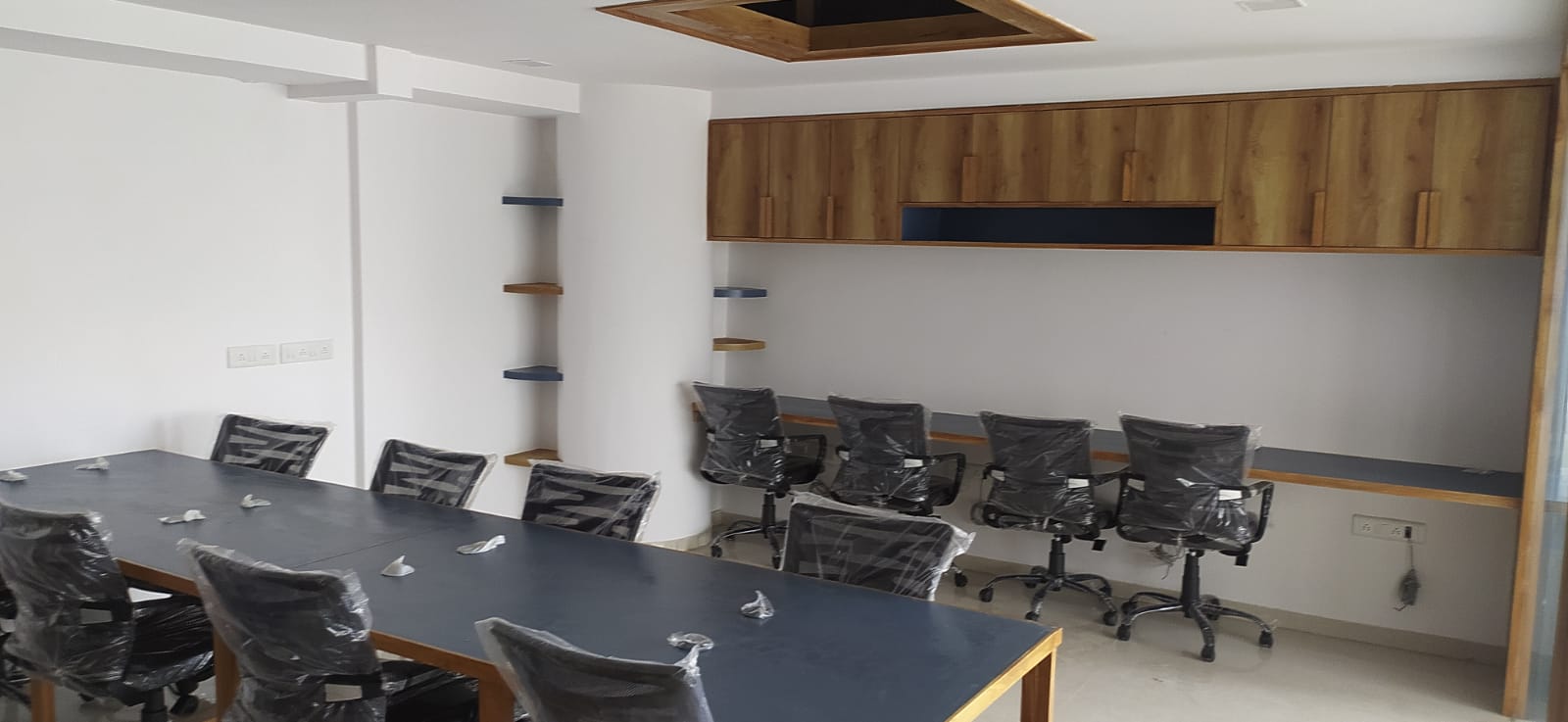 Krish Cubical, Shyamal, Thaltej, Ahmedabad