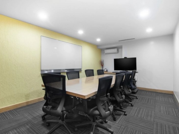 Regus Raheja Towers, MG Road, Bangalore