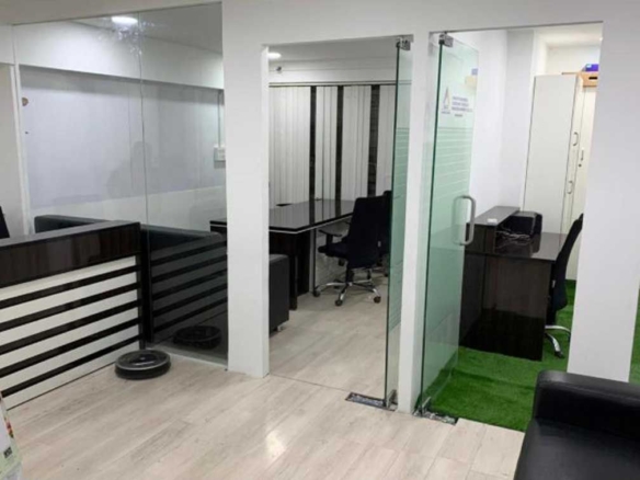 Tesni, Cunningham Road, Bangalore