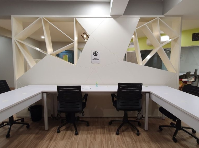 iKoVerk Coworking Space, Nanpura, Surat